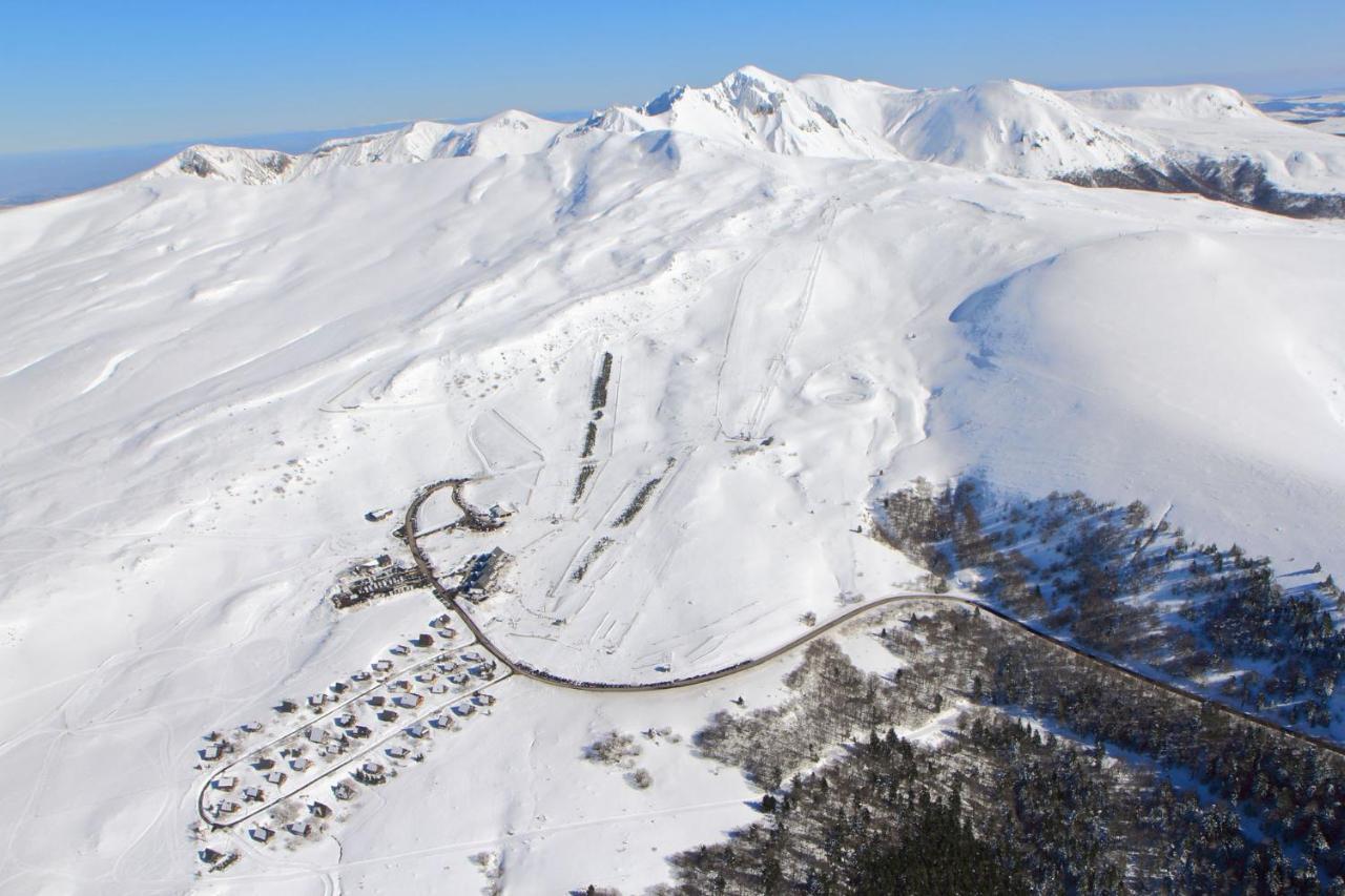 Sejour Au Coeur Des Volcans Saint-Ours  Exterior foto